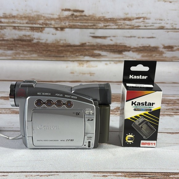 Canon ZR85 MiniDV Digital Video Camcorder Silver 20x Zoom w/ Battery Charger